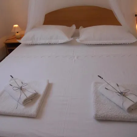 Holiday Home Sumartin بيت للعطل *