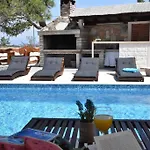 Holiday Home Sumartin Hébergement de vacances Sumartin